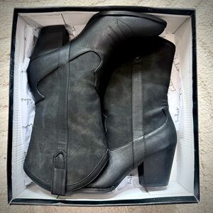 Women's Black Leather Ankle Boots